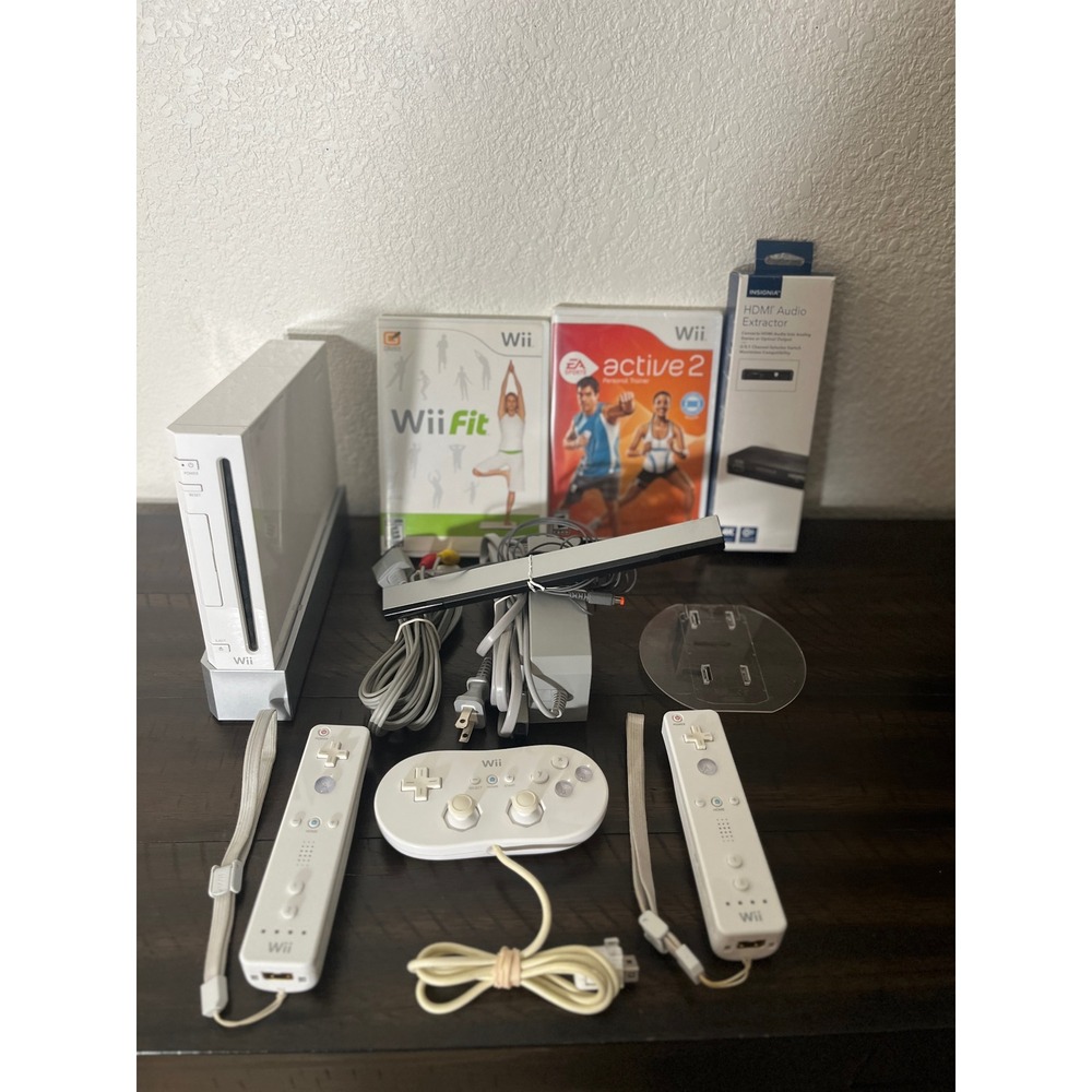 Nintendo Wii Console RVL-001 White Bundle Wii Fit EA Active 2 Sealed Insignia